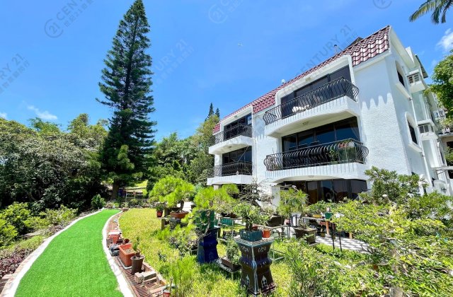 SEA VIEW VILLAGE HOUSE